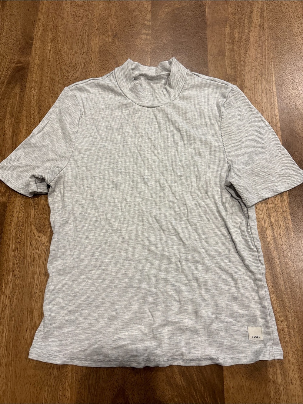 Vuori mock neck shirt